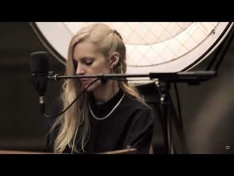 Agnes Obel - The Curse (Berlin Live Session)