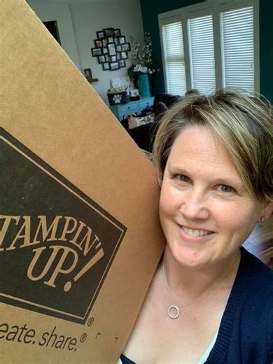 BRIDGE FUN FOLD Christmas card instructions for you 😁 #suespapercreations #cardideas #Christmas #diy | Sue's Paper Creations