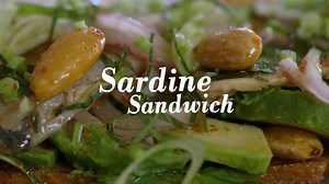 Drop that boring avocado toast. Chef Gabrielle Hamilton shows you how to take your toast to new heights – adding deep-fried almonds, onions and fresh sardine. You’ll be wide-eyed after watching her complete open-faced sandwich mastery. | Mind Of A Chef