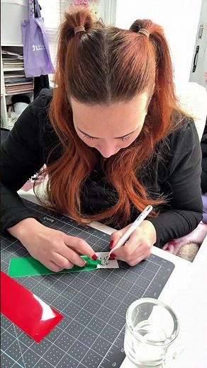 Under £10 Secret Santa Gift Idea | The Range x Cricut Personalised DIY
