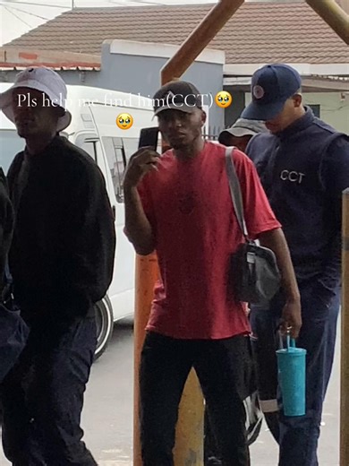 Siphokuhle Mfaku (@siphokuhle.mfaku)’s videos with Follow mee - dabaddestbarbb🥷🏽💕