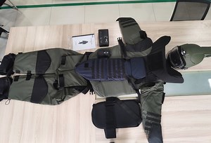 [Hot Item] China Full-Body Protection Bomb Disposal Suit Costume Manufacturer