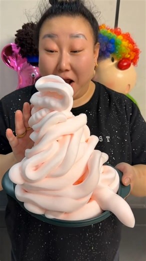 chutki plate borti ice-cream form khelo🍧🤣~mini wood toy-woodworking art skill/wood/ #shorts