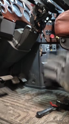 25K views · 399 reactions | problema eléctrico, Mack Pinnacle part 02 #viralvideo #mechanic #fouryou #mecanicadiesel #fyp #camion #mecanica #paratupagina #truck #Reelsviral #diesel #motor #mecanico | June Riga | Facebook