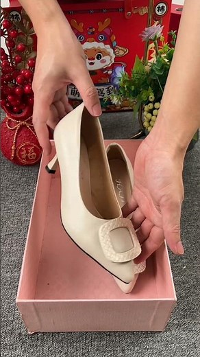 Cream Kitten Heels That Look So Expensive 😮‍💨✨ #shots #fashion #footwear #shoes