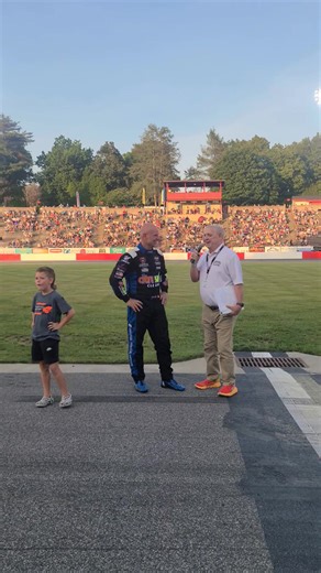 Chose to not take the fan challenge tonight! We'll take our chances with the redraw! | Burt Myers