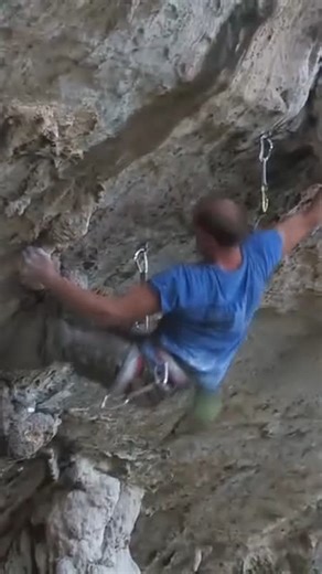 Climbing in Cuba with Nina Caprez, Mélissa Le Nevé, Mike Fuselier, Enzo Oddo, Cédric Lachat and Seb Boussogne · Rockin' Cuba