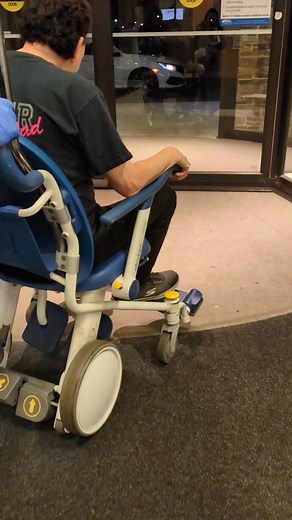 Thanks God everything is good and the surgery is tough but thank you for all of the staff they are great and the doctor is really nice he did an amazing job 4and half hours procedure 💪🙏🥰 | Arnie Englander