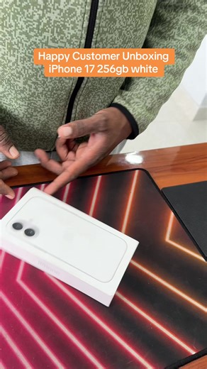 Happy Customer🔥 iPhone 17 Brand New 💥💥Genuine ✅Non Refurbished guarantee ✅Can be used worldwide ✅1 year warranty ✅Price:131,999/- 💥Exchange offer#siristore