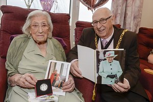 'Woman of Steel' Mabel Taylor celebrates 100 happy years in Sheffield