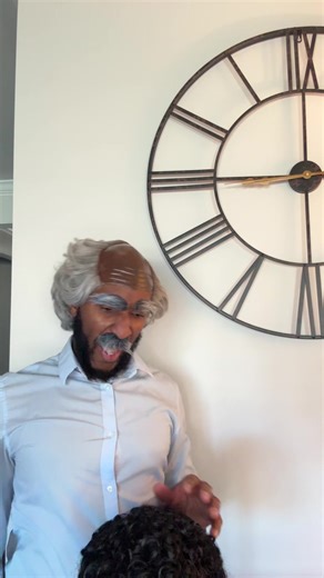 That ain’t nothing but ultra perm!! #comingtoamerica #eddiemurphy #fyp #trend #classicmovie @Eddie Murphy Comedy