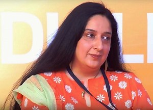 Swati Chaturvedi Age, Caste, Husband, Children, Family, Biography & More » StarsUnfolded