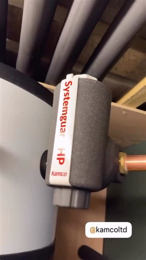 Kamco Ltd on Instagram: "A fantastic overview by @dadplumb showcasing our new SystemGuard Heat Pump filter.... due to be launched in January. 👌100 micron strainer built-in 👌Fully backwashable 🚿 👌Internal bypass so no system ✋ 👌Dry pocket 🧲 👌360 degree install rotation 👌Flow rates up to 50l/min Captures both the non-magnetite and magnetite in one compact unit that is innovative to the UK HVAC market. Also has a big brother for DN32 and above. Thank you Todd, it's much appreciated to see t