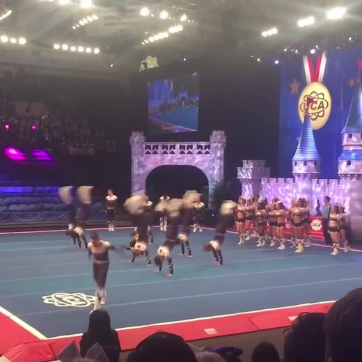 iconic tglc #cheer #allstarcheer #cheerleader #competitivecheer #stunt #stunting #tumbling