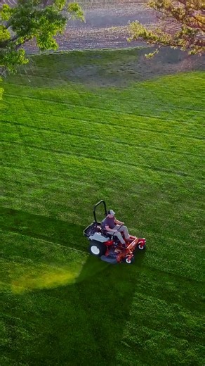 Lazer Z E-Series delivers an unbeatable combination of cut quality, productivity, durability and value. Select from 48-, 52-, or 60-inch UltraCut Series 4 cutting decks. 👊 Call us today at 17703581813! #TeamExmark #ExmarkMowers #Exmark | Farm Supply Hardware