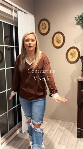 Stylish V-Neck Tee: Perfect for Everyday Outfits