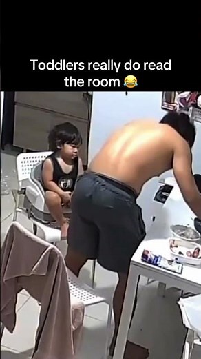A powerful parenting moment caught on camera 🥹