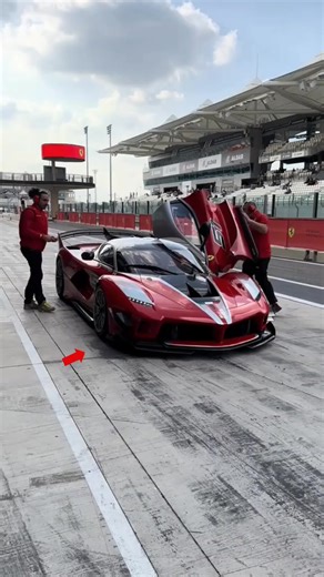 O CARRO DA FERRARI QUE VOCÊ NUNCA VAI DIRIGIR!! #fyp #carros #ferrari #billionaire