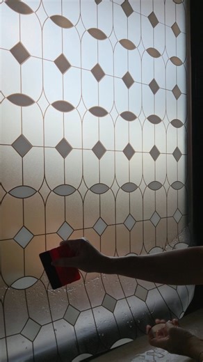 🤩 Vă arătăm un nou model de folie sablare. Tu unde ai aplica această folie? #diyfolina #folinaiasi #foliegeamuri | Folina
