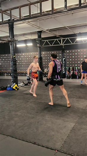 😎👊 #muaythaifighter #muaythai #kick #punch #boxing🥊 | boxing clips