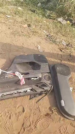 Live from Lagos-Ibadan Expressway wia Anthony Joshua bin get accident wey claim two pipo lives | BBC News Pidgin