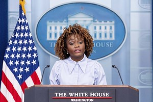 White House rebukes questions over Biden's reliance on notecards