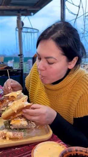 4.7K views · 262 reactions | Lisa eats the giant cake #asmr #cooking #food #garden #cooking #food #foodie #foodporn #instafood #foodphotography #foodlover #foodblogger #foodstagram #homemade #yummy #delicious #chef #dinner #cook #healthyfood #tasty #instagood #homecooking #kitchen #foodies #lunch #love #foodgasm #baking #cookingathome #foodpics #recipes #eat #recipe | Food Daily | Facebook