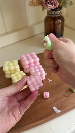 Wax Cracking ASMR 🤍 Big vs Small?
