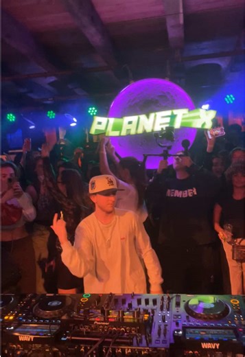 Experience House Music with Luke Dean DJ