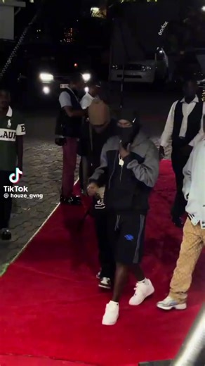 félicitations a@houze_gvng#tiktok #flypシ #pourtoi #visibilité @Congo Mboka @MEILLEURS ARTISTES BURKINABÈ @RDC culture @Influenceur_congolais_242_243_