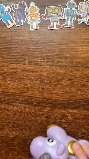 Do you need activities for learners for a fun and engaging unplugged day? Programmable robots are a great addition to your classroom and students will LOVE them! Add them into games or lessons and have students engaged all class long. ROBOT to learn more! | Technology Teaching Resources with Brittany Washburn