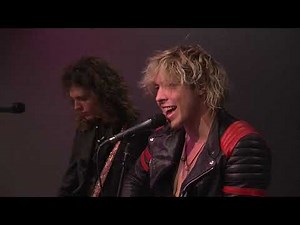 Barns Courtney - "Supernatural" live at WTMD