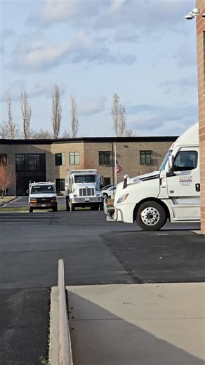 🎅✨️ Santa Claus (aka, our Taylor Freight driver) just rolled in with a SLEIGH-LOAD of goodies! ✨️🎁 We're soooo excited - and you should be too! Brand-new items will be hitting the floor daily, so if you still need gifts for the fam, last minute white elephant gifts, or the perfect stocking stuffers..... ➡️➡️➡️ Come see us and snag a deal before they're gone!!!! Holiday magic is officially in stock! 🎁✨️🎅 #thedocksutah #holidayseason #newshipmentarrival #kaysvilleutah #daviscountyliquidation |