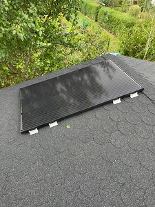 Die Solaranlage auf dem Gartenhaus