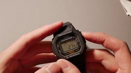 开箱卡西欧DW-5600E-1V小方块，头文字D同款