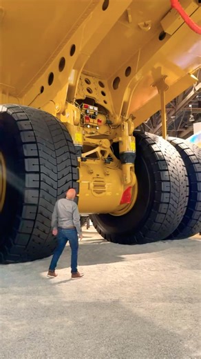 100 Tunový Těžební Náklaďák! 😳