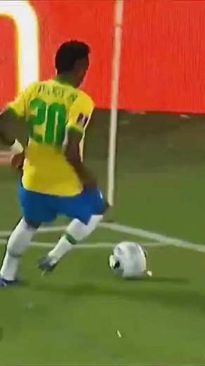 L édit 🥲 Brazilian Skills X Dance #pourtoi #foryou #foryoupage #fyp #brazilian #dance #skills #futtmomo7