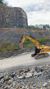 410K views · 3.2K reactions | Remote excavator operation! — This quarry has enormous high walls, posing a risk to humans in machines working below them. To eliminate the hazard, they installed this remote operator station within the quarry. — Most of the time, these operators run the machines from the cab. But when underneath the high wall, they can quickly switch to this setup with the press of a button! | Aaron Witt | Facebook