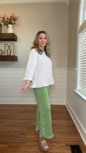 Selmer! Here’s a sneak peek of your new Factory Connection coming near Walmart! Grand Opening is FRIDAY! | Factory Connection