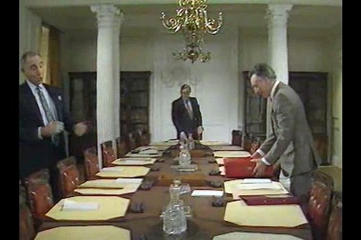 Yes, Prime MInister S02E08 - The Tangled Web