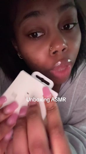 #asmr #asmrunboxing #asmrtappingsounds #asmrmicscratching #asmrlofi | unbox