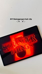 Stranger things core ♥️(tried out the viral diy demogorgon claw clip) #diy #strangerthings #strangerthingss5 #diyprojects | the_card_factory_