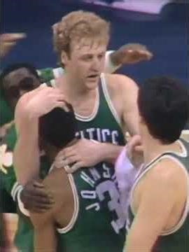 Could LeBron survive the 90s? Watch THIS before you speak! 🐐 #nba #jordan #lakers #lebron #goat #fyp