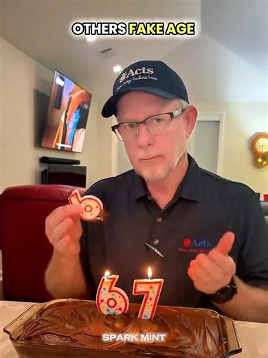 Normal faking age vs Shocking one