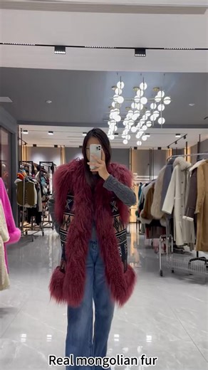 #janefur #furfashion #furcoat #furpassion #furlover #fur #furfactory #realfur #luxury #vest #cool #ootd #outfit #furvibes we are the fur factory,for more information,feel free to contact us email:jason@janefur.comWhatsApp 8619057085907 Our Website:www.janefur.com | janefur_official