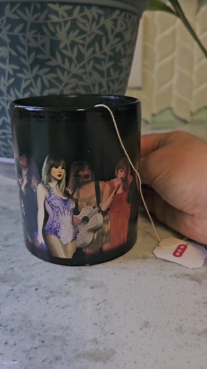 It's official. I will NEVER own a more magical mug than this. #taylorswift #theerastour #coffeemug #colorchange