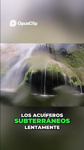 ¡PARECE MAGIA! 🤯⛰️ La extraña montaña que se llena por dentro y crea una cascada
