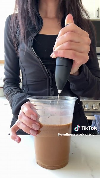 Delicious Iced Latte Recipe with Instant Coffee