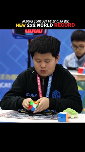 New World Record 2×2 Rubik's Cube Solve In 0.39 Sec | Eden Ye #shorts #worldrecord #rubikscube