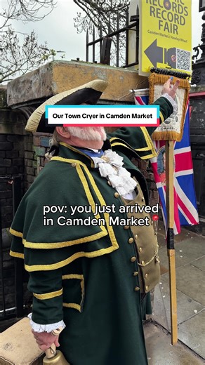 Follow to keep up with EVERYTHING going on inside Camden Market 🗣️🙌 #camden #mustvisit #london #public #gifting